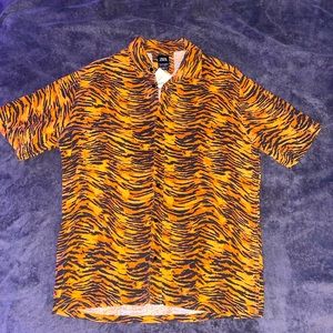 Print relaxed button up